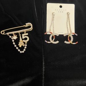 Bundle of earrings and needle pendant only $10!